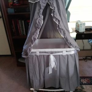 Brand new bager conapy bassinet